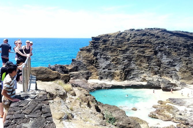 5-Hour Private Customized Luxury Convertible Tour of Oahu's South Shore - Stop 1: Waimanalo Beach for quiet sand and a different side of Oahu