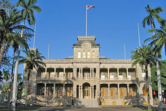 Afternoon Honolulu City Tour - War Memorial and Punchbowl: Quiet Views Over the City