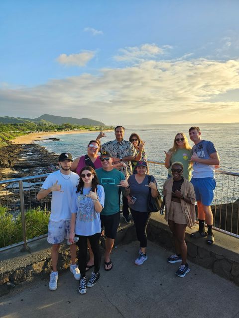 Amazing Circle Island Tour - Honolulu return: Iolani Palace and Kamehameha statue photo moments
