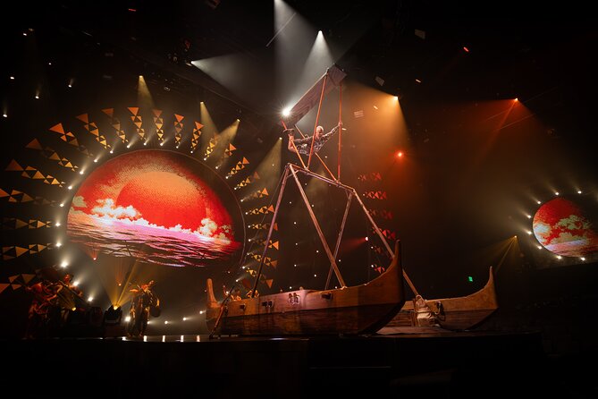 'Auana by Cirque du Soleil at the Waikiki Beachcomber Hotel - Sound quality and audience interaction: What to watch for during the show