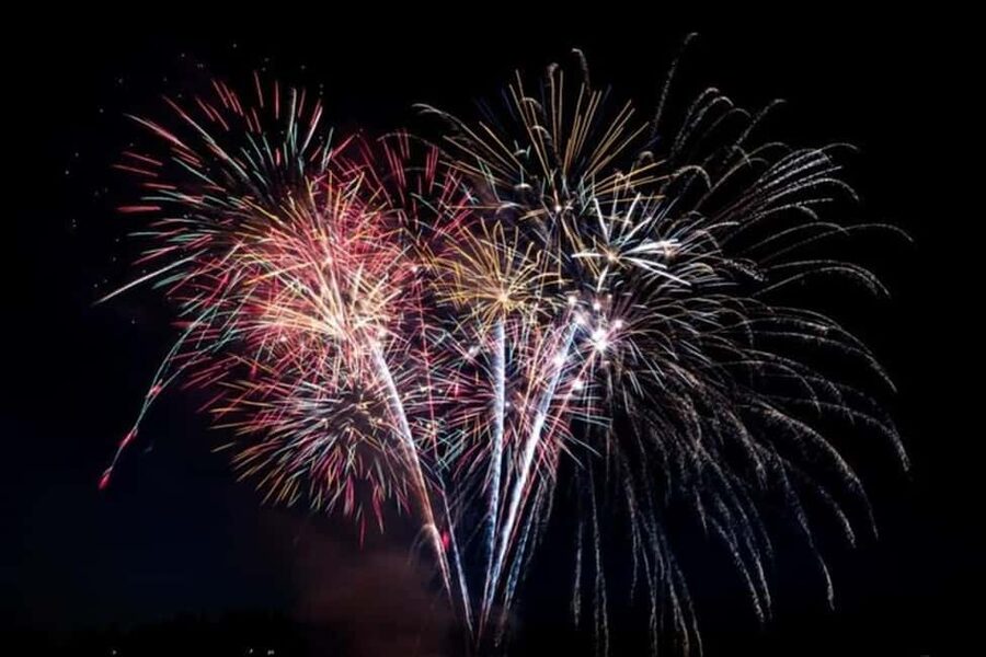 Board from Waikiki Beach: Friday Night Fireworks sail - The one-hour rhythm: sunset, stars, then fireworks