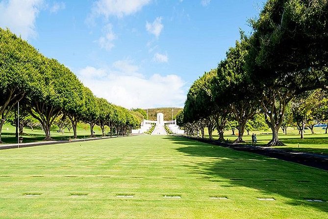 Complete Pearl Harbor Experience Tour from Waikiki Area Hotels - 7:00 AM pickup from Waikiki: how to stay sane
