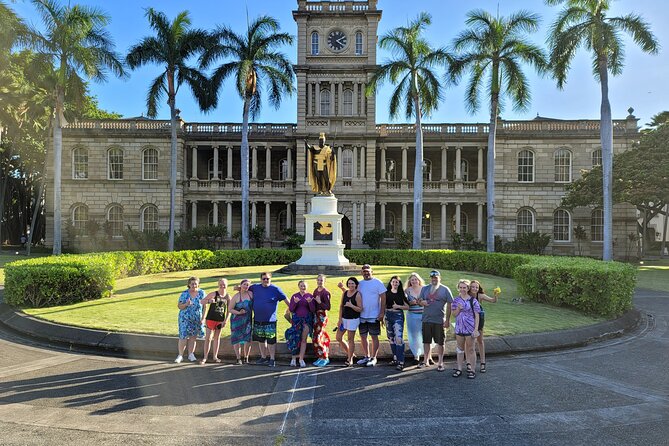 Cruise Ship with Direct "Pier Pick Up" All Fee's Included - Iolani Palace and Kamehameha statue: royal Oahu in a tight stop