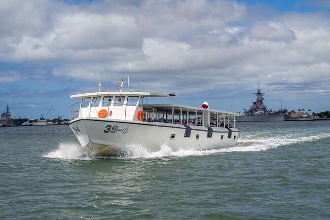 Deluxe Arizona Memorial Bowfin Submarine and Honolulu City Tour - Honolulu city drive-through: seeing the layers quickly