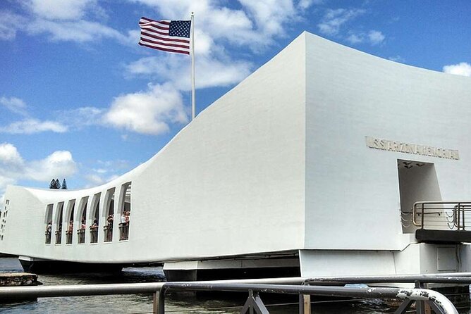 Deluxe Arizona Memorial Bowfin Submarine and Honolulu City Tour - Price and value: why $155 can be a good deal (or not)