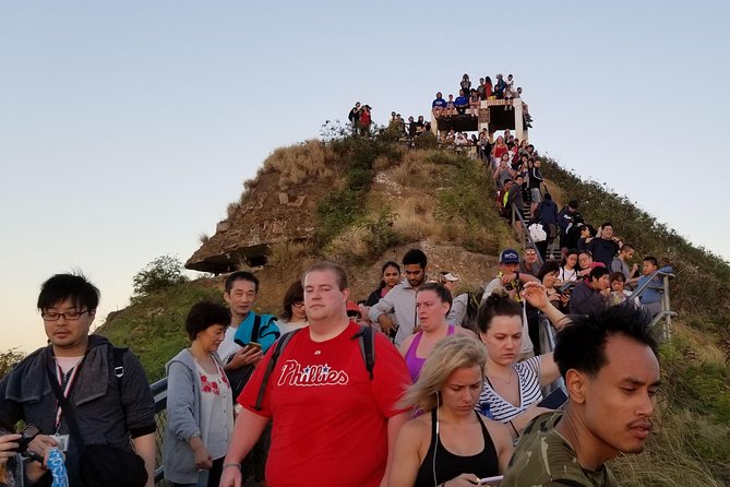Diamond Head Crater - Views from the 760-foot summit: photos, crowds, and pacing