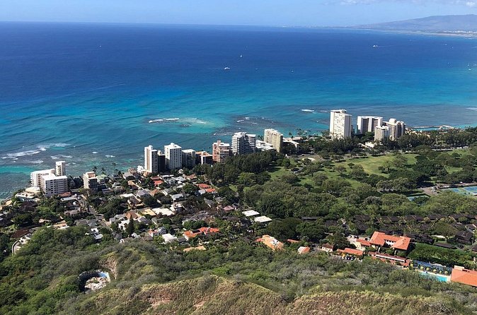 Diamond Head Hiking Tour with Ticket and Reservation Inclusion - Sunrise season: November–March odds and what to do with timing