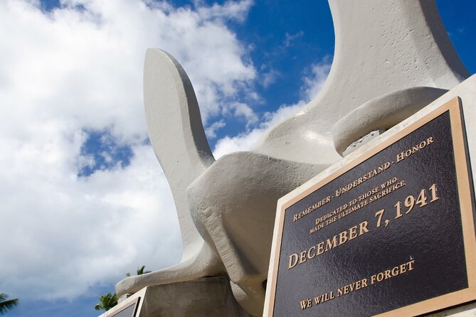 Exclusive Pearl Harbor and USS Arizona All-Access Private Tour - The Waikiki-to-Pearl Harbor Drive: Orientation Before the Shock