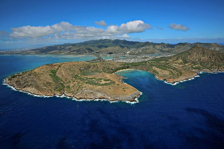 From Honolulu: Complete Oahu Island Helicopter Tour - Why this 65-minute Oahu helicopter loop works so well