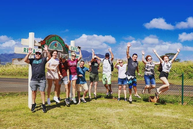 Full-Day Guided Private Tour - North Shore lunch: where the best plan is choosing your own bite