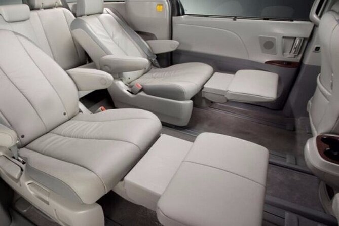 Honolulu Airport & Ko Olina Hotels Private Transfer by Minivan (up to 5 people) - Drop-off at Ko Olina and Kapolei: less stress, faster check-in