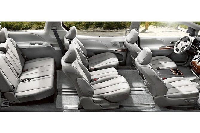 Honolulu Airport & Ko Olina Hotels Private Transfer by Minivan (up to 5 people) - Departure pickup: the same calm energy leaving Waikiki-style headaches behind