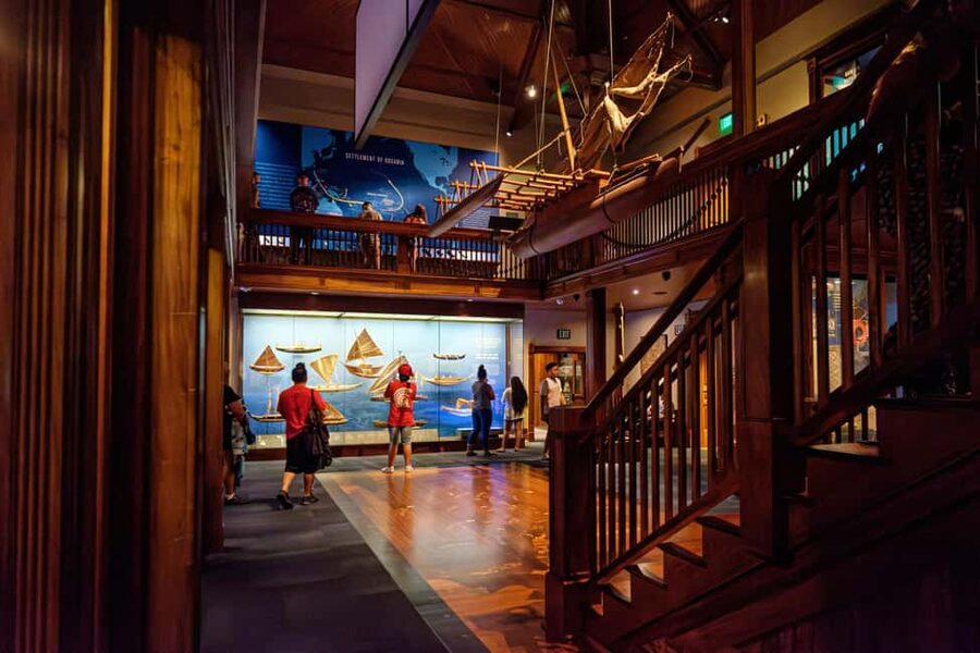 Honolulu: Bishop Museum General Admission Ticket - The guided Hawaiian Hall tours at 10am and 11am