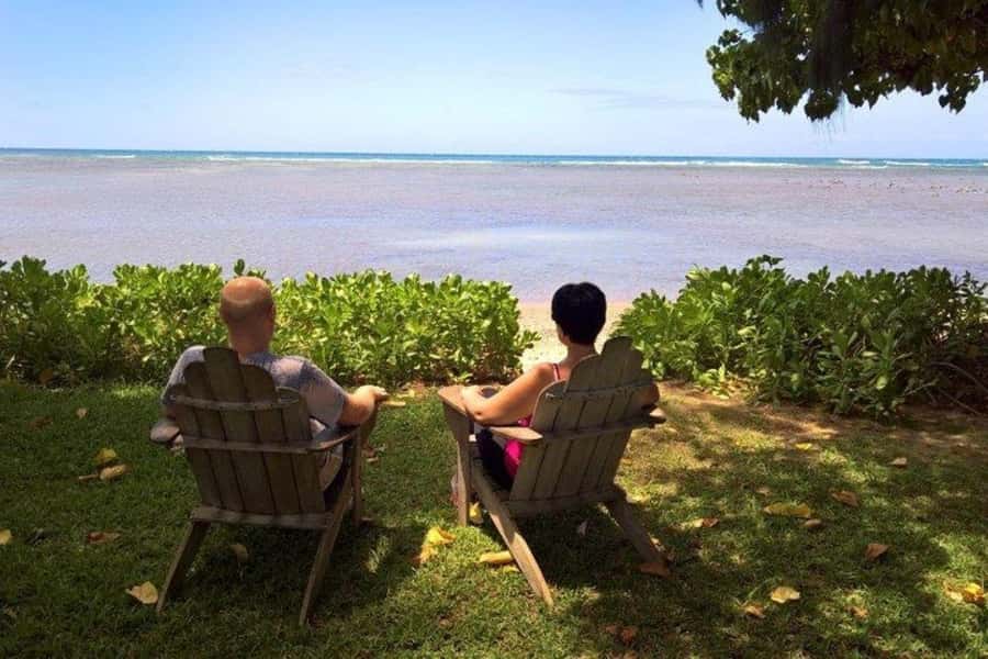 Honolulu - Exclusive Hawaii Five-0 TV Show Tour with Snacks - Five-0 chairs and oceanfront snacks at Bayer Estate