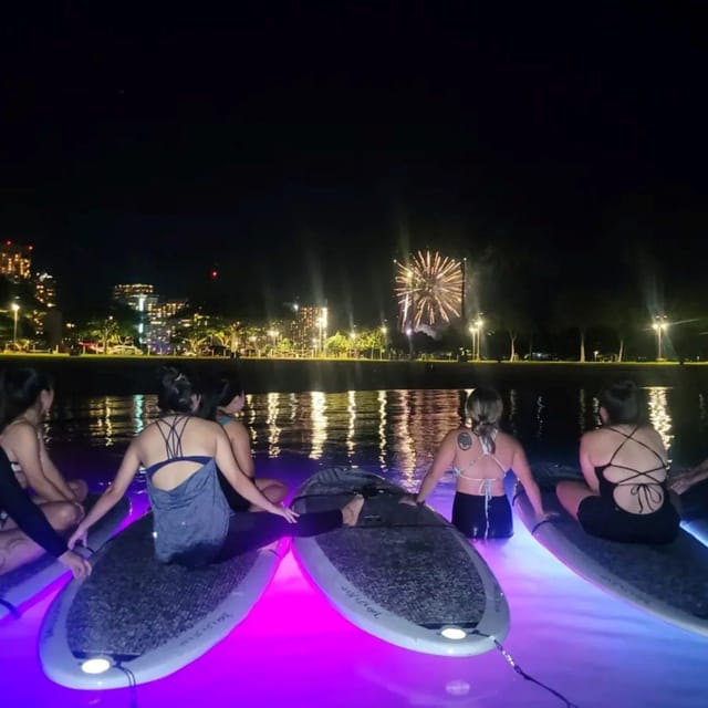 Honolulu: Fireworks Glow and Flow Yoga Class - Small group on open water: what 10 participants means