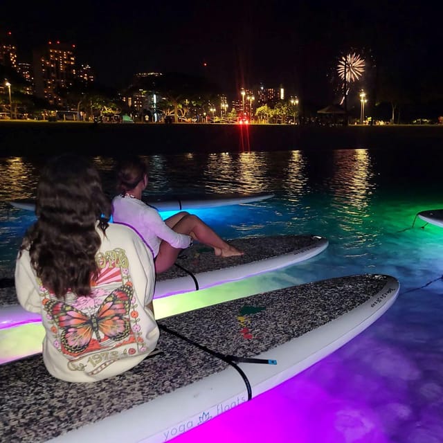 Honolulu: Fireworks Glow and Flow Yoga Class - Flowing at dusk: the skyline, the colors, and staying balanced