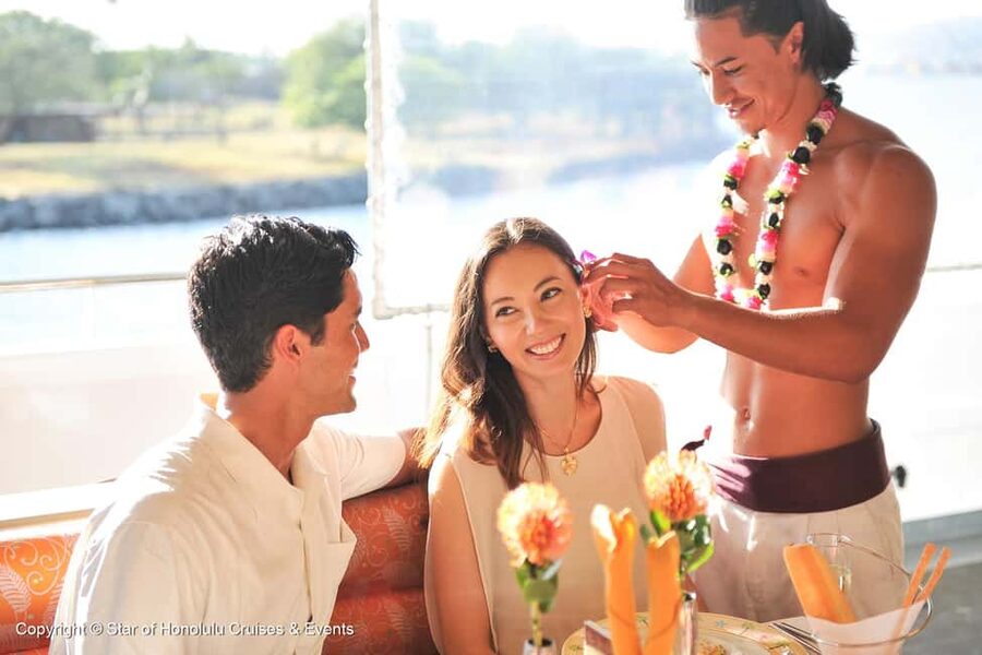 Honolulu: Sunset 5 Course Dinner Cruise with Entertainment - Key things I’d circle before you go