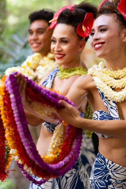Oʻahu: Nā Lei Aloha Lūʻau & Dinner or Cocktail Show Option - The Show Itself: Mele, Hula, and the Story Behind the Lei
