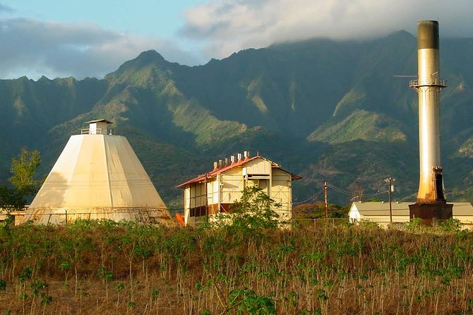 Oahu Circle Island Tour - Kahala Avenue: see the quiet wealth of Oahu (and why it’s useful)