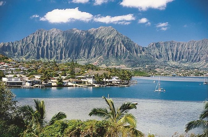 Oahu Grand Circle Island: Discover the Heart & Soul of Hawaii - Getting Oriented in Honolulu: early pickup and what to expect