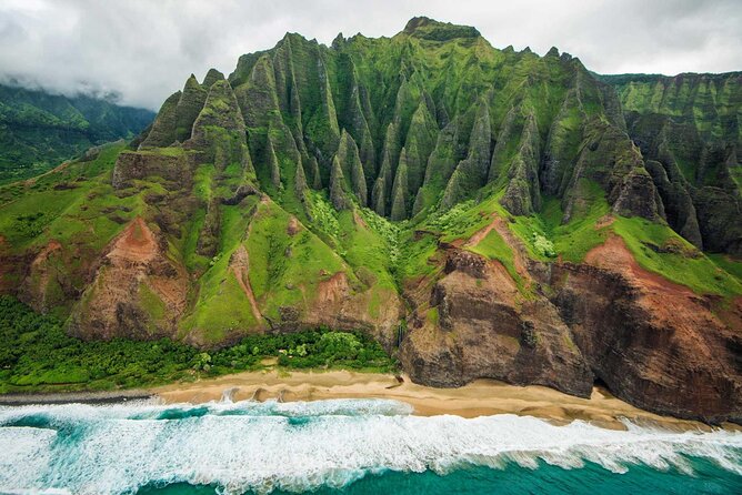 OAHU GRAND CIRCLE Waimea Waterfall, Turtle Beach, North Shore. - Waimea Waterfall swim time: the part you’ll remember