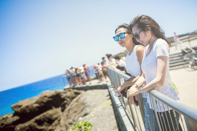 Oahu Island Full-Day Sightseeing Tour - Haleiwa Town Center: a real lunch break plus a walk in a historic town