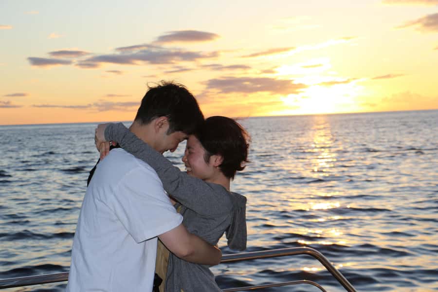 Oahu: Off road Stand-Up ATV and Sunset Snorkel Cruise - Hawaiian buffet and open bar: eating local while the sky changes