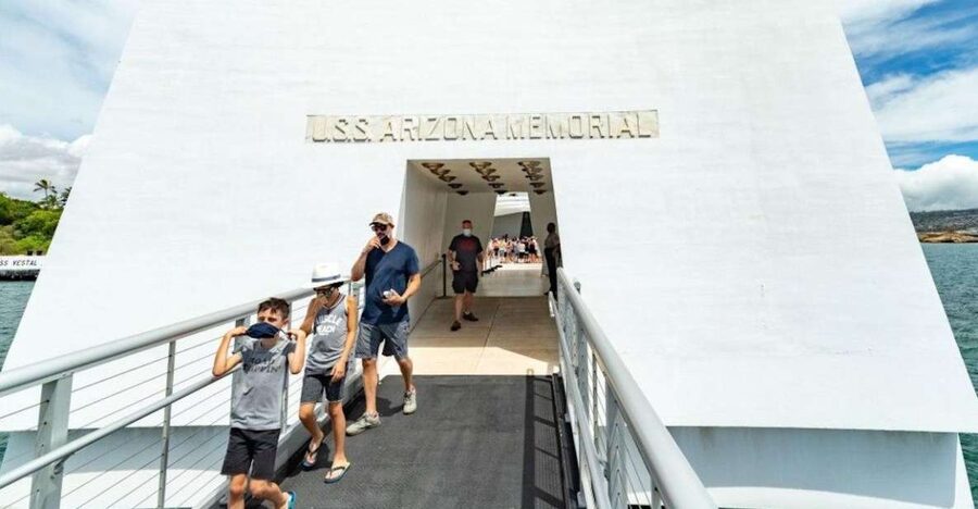 Oahu: Pearl Harbor Battleships Group Tour - Why This Pearl Harbor and USS Missouri Combo Feels Different