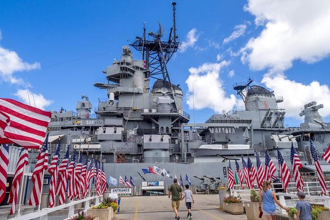 Oahu: Pearl Harbor Complete Experience Passport - Aviation Hangar 37: The Short Stop That Still Packs a Punch