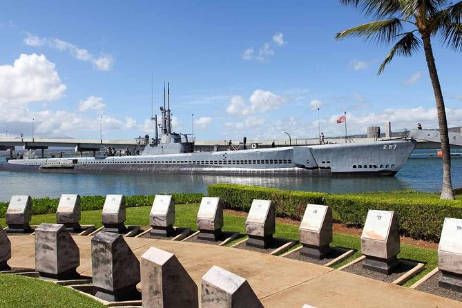 Oahu: Pearl Harbor Complete Experience Passport - Punchbowl Crater: A Quiet Memorial Bookend