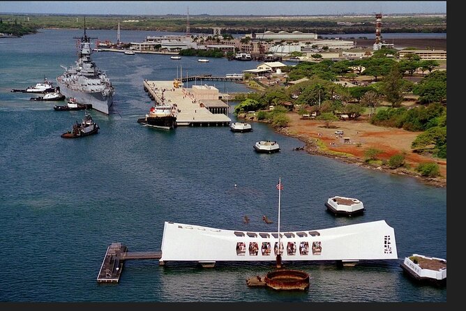 Oahu: Pearl Harbor USS Arizona Memorial Tour - Guides matter: storytelling that keeps it moving