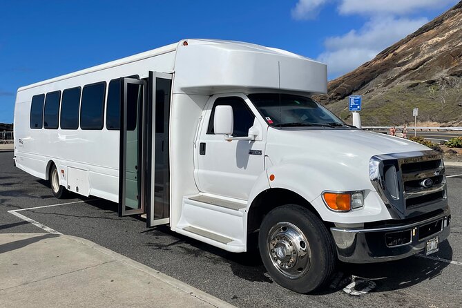 Oahu's Ultimate Grand Circle Island Tour with Snorkeling and More - North Shore Macadamia Stop: This One Is Built for Snacking