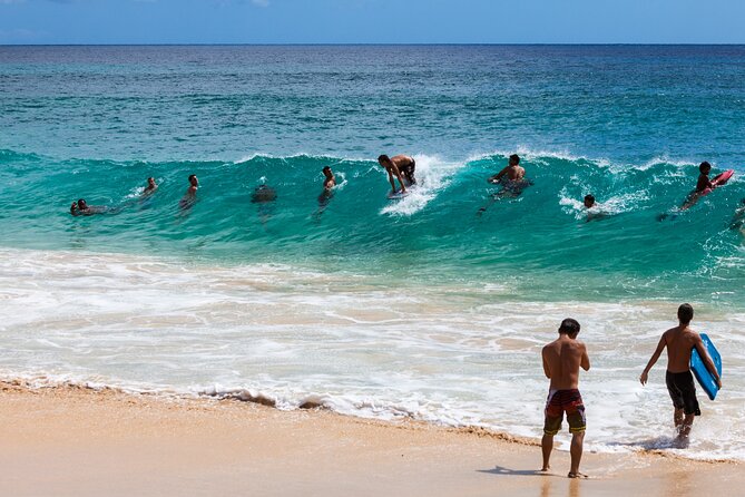 Oahu's Ultimate Grand Circle Island Tour with Snorkeling and More - Dole Plantation and Green World Coffee Farms: Two Classic Ends