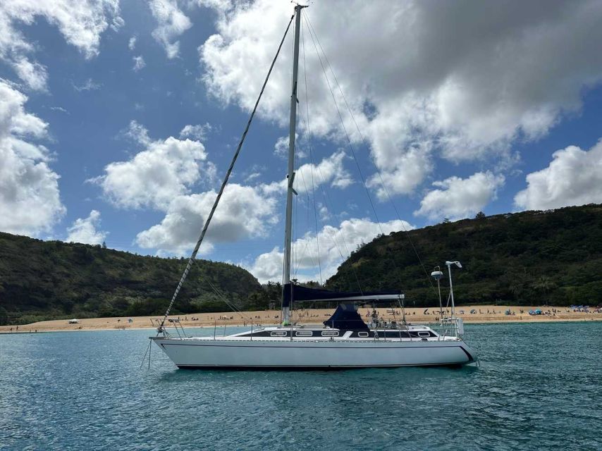 Oahu: Sunset sailing in small intimate groups - The Universe Yacht: Comfort, Restrooms, and a Real Soundtrack