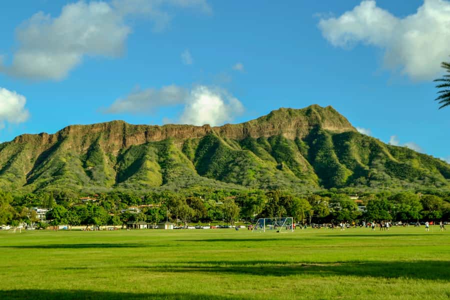 Oahu: Ultimate Pearl Harbor and Circle Island Tour - Nuʻuanu Pali Lookout: Big Views, Heavy Stories