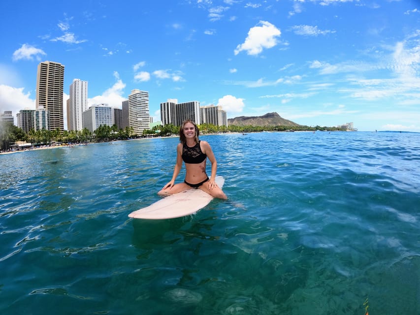Oahu: Waikiki Beginner Private Surf Lesson- Female Guide - Meeting Ali at Duke Kahanamoku’s Waikiki statue