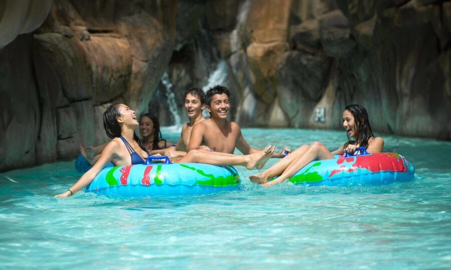 Oahu: Wet 'n' Wild Waterpark Ticket with Waikiki Transfer - Thrill rides: Shaka and the Tornado funnel