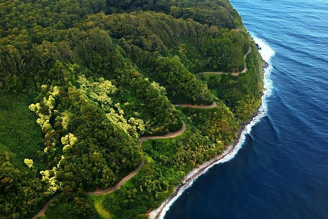 One Day Heavenly Hana Tour: Island Hopping from Oahu to Maui - Kaumahina State Wayside Park: first views of the windward coastline