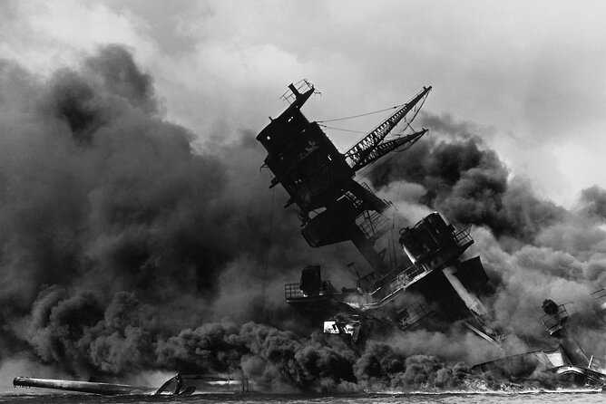 Pearl Harbor USS Arizona & Bowfin Submarine - USS Bowfin Submarine Museum & Park: Silent Service Isn’t a Poster