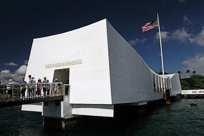Pearl Harbor USS Arizona Memorial & Battleship Missouri - Walking, Timing, and the One Rule That Matters: Don’t Miss the Boat