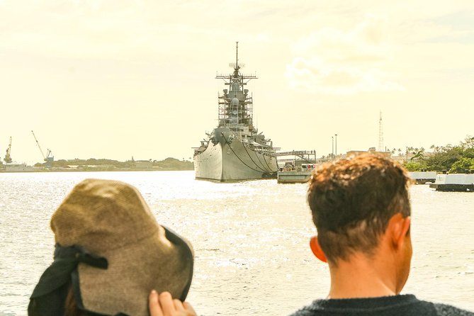 Pearl Harbor: USS Arizona Memorial & USS Missouri Battleship Tour from Waikiki - What the guide support adds (and why it shows up in reviews)