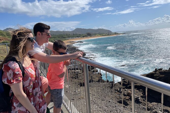 Premium Oahu Circle Island Tour – Small Group, No Crowds - North Shore lunch at Fumi’s shrimp truck (and your food options)