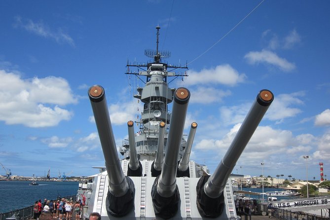 Premium Pearl Harbor Small Group Tour with Lunch - Stop 1: Pearl Harbor Historic Sites Visitor Center (the best warm-up)