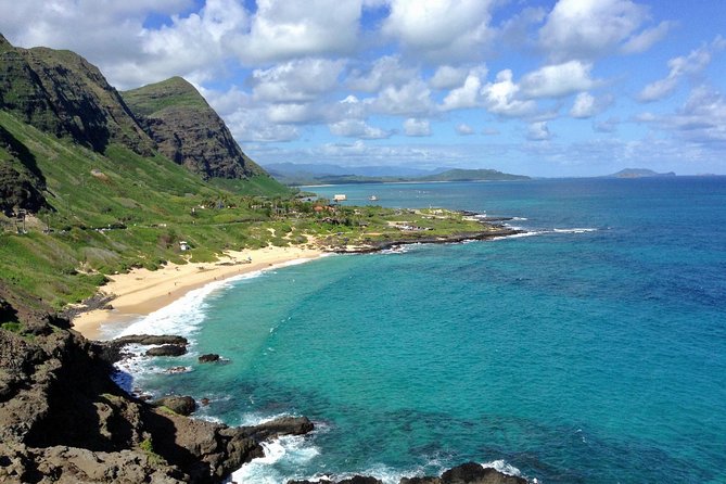 Private Oahu Van Tour - Southeast Oahu classics: Halona Blowhole, Makapu‘U, and Nu‘uanu Pali