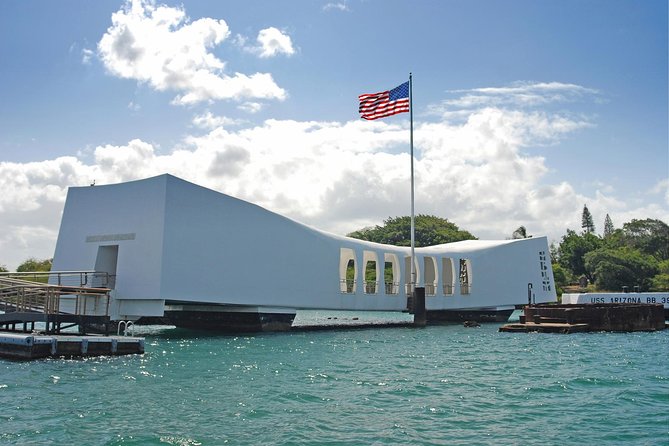 Private Pearl Harbor and Scenic Oahu Tour - How USS Arizona timing controls your whole day