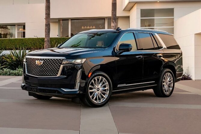 Private Transfer from Honolulu Airport HNL to Waikiki by SUV - The SUV Experience: Cadillac Escalade Class, With Practical Comfort