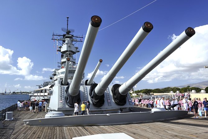 Private USS Arizona and USS Missouri Pearl Harbor Tour - The USS Arizona Part: How the Boat, the Film, and the Rules Work