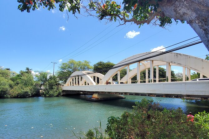 Round Trip North Shore Shuttle from Waikiki to Haleiwa Town / Haleiwa Harbor - Why This North Shore Shuttle Makes Sense From Busy Waikiki
