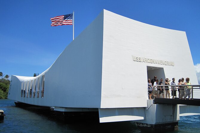 Roundtrip Shuttle from Waikiki-Pearl Harbor National Memorial - Key highlights that matter before you book
