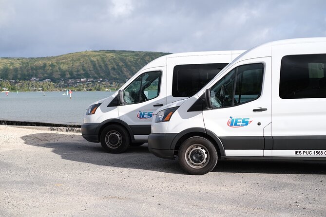 Shared Departure Transfer from Waikiki Hotels to Honolulu Airport - Hotel pickup in Waikiki: finding the IES van and getting loaded